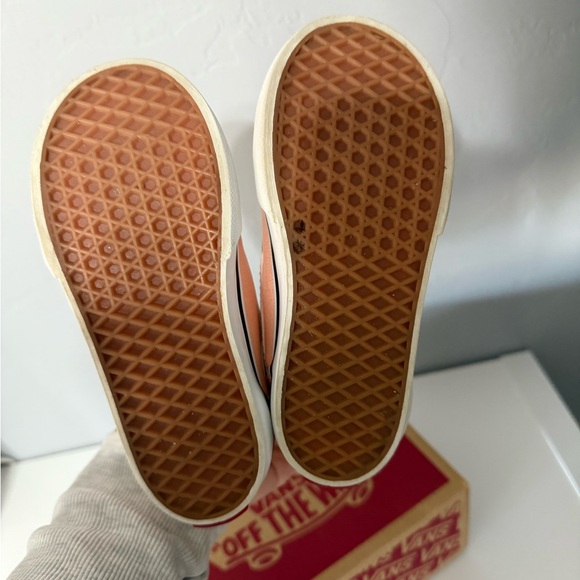 Vans Toddler Size 9 Peach Sneakers - Picture 3 of 4